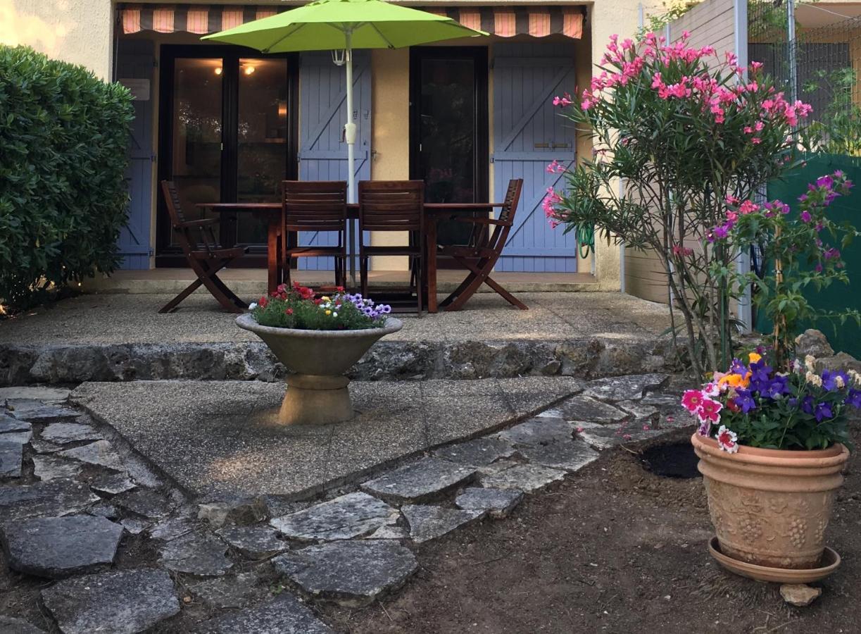 T2 Rez De Jardin 300M Plage De Beaucours Sanary Sur Mer Esterno foto